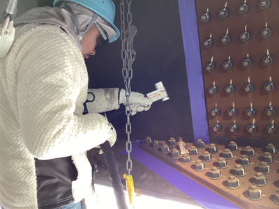 100Wレーザクリーニング機による施工